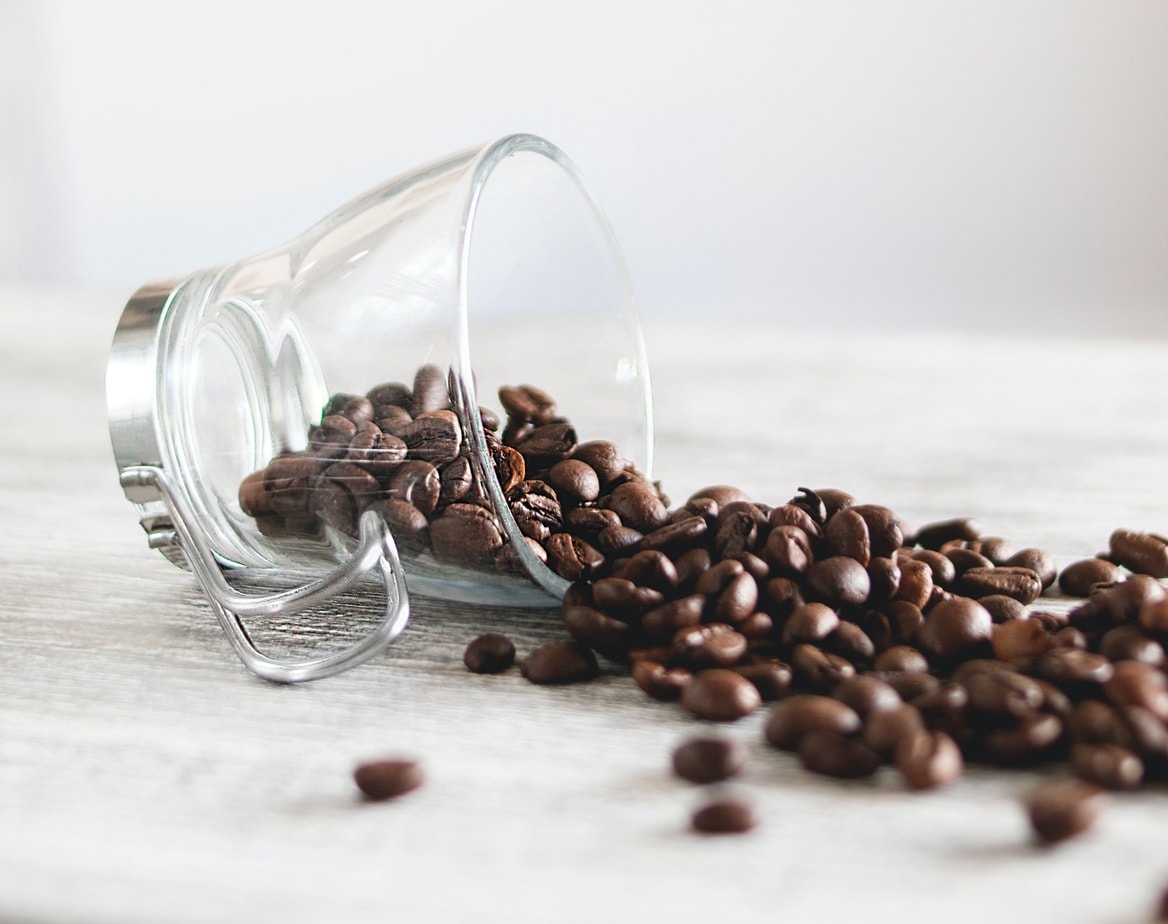 Kawa – dlaczego jest stosowana w <strong>kosmetykach SPA</strong>?